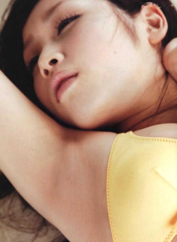 山口理子 中西里菜  PB写真集_中西里菜《AKB48 Graduation》清纯校服与性感泳装私房美图合集 [90P]第28张图片
