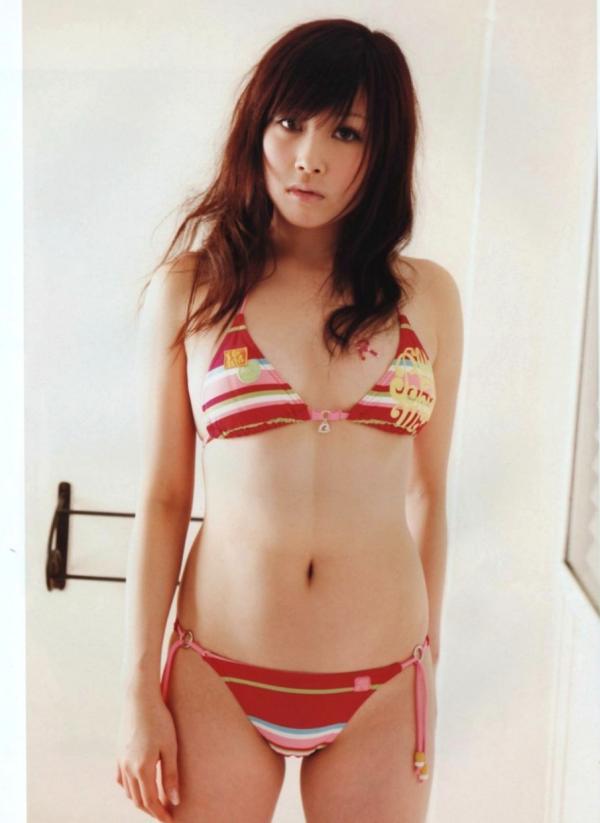 山口理子 中西里菜  PB写真集_中西里菜《AKB48 Graduation》清纯校服与性感泳装私房美图合集 [90P]第69张图片