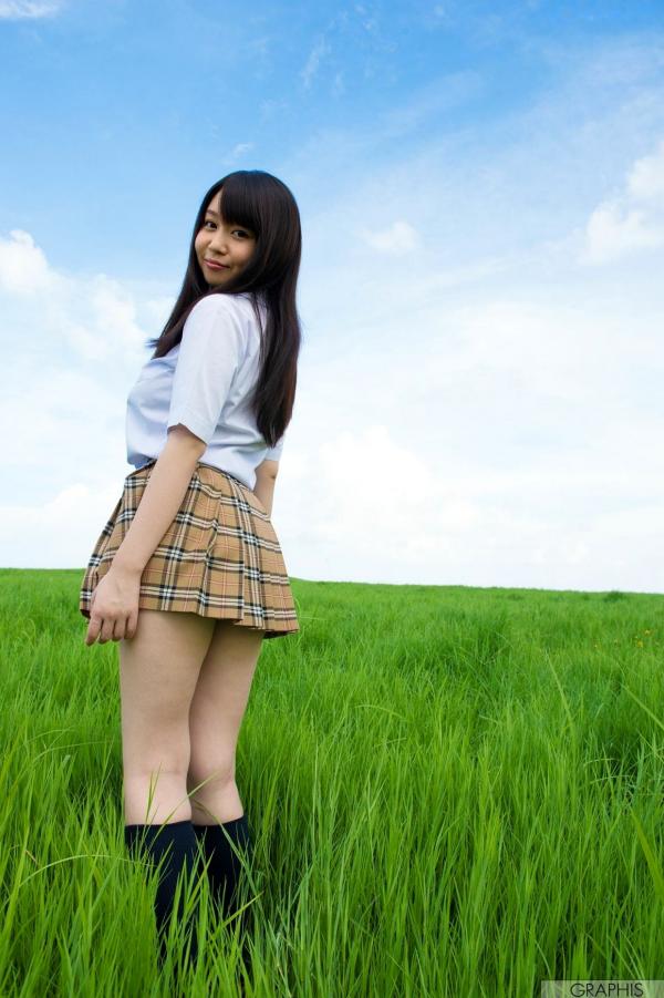 夢乃あいか 梦乃爱华  梦乃爱华 Graphis 户外林间与沙滩比基尼性感私房写真第6张图片