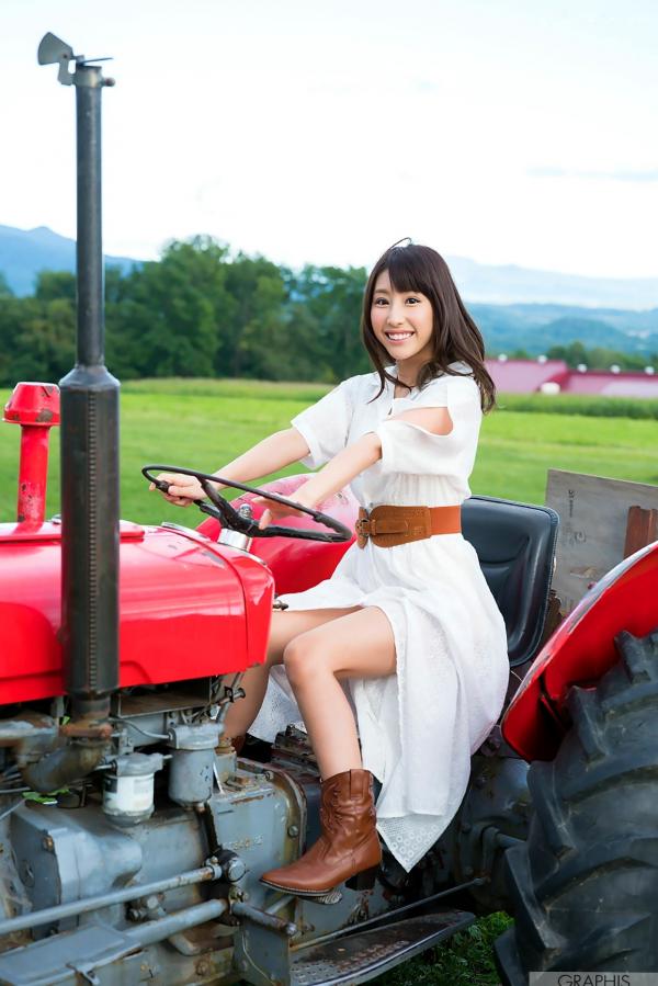 あやみ旬果 彩美旬果  Graphis_あやみ旬果《Beautiful Body》Gals户外写真集 [57P] 清纯颜值与热辣身材魅力呈现第7张图片