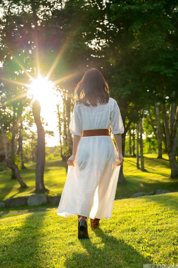 あやみ旬果 彩美旬果  Graphis_あやみ旬果《Beautiful Body》Gals户外写真集 [57P] 清纯颜值与热辣身材魅力呈现第11张图片
