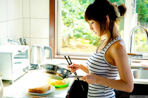 あやみ旬果 彩美旬果  Graphis_あやみ旬果《Beautiful Body》Gals户外写真集 [57P] 清纯颜值与热辣身材魅力呈现第36张图片