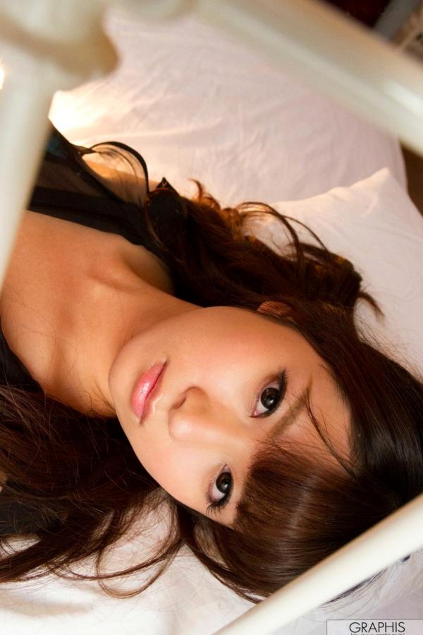 緒川りお 绪川里绪  Graphis_绪川里绪《Awesome》写真集：清纯居家与迷人诱惑的视觉盛宴[42P]第38张图片