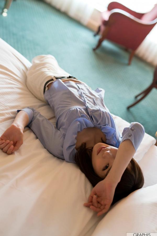 鈴村あいり 铃村爱里  Graphis_铃村爱里 (Airi Suzumura) 暖光卧房性感内衣写真集 Certain Existence第30张图片