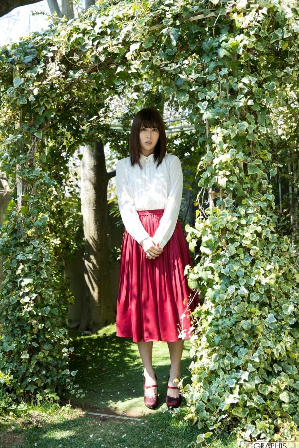 あんり   Graphis_ANRI《Happy-Go-Lucky》职场OL制服与清纯家居写真精选第20张图片