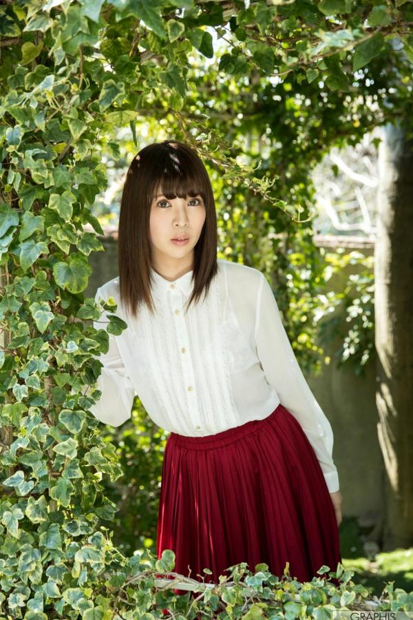 あんり   Graphis_ANRI《Happy-Go-Lucky》职场OL制服与清纯家居写真精选第21张图片