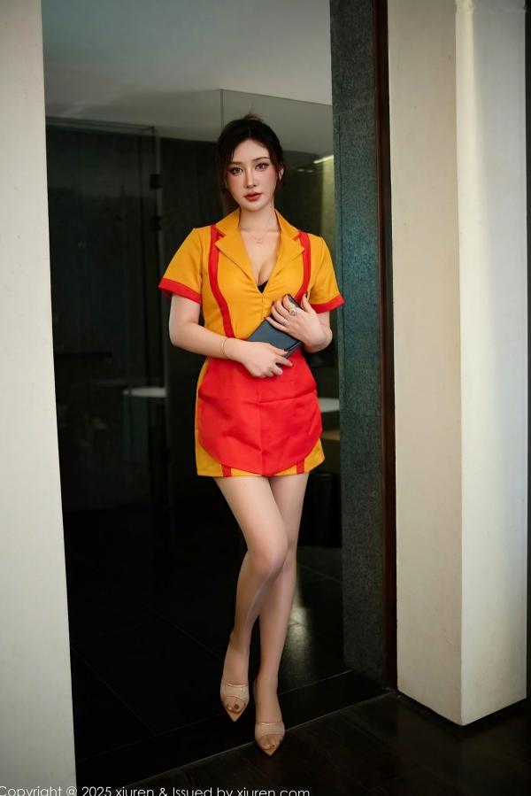 林熙蕾 林熙蕾  XiuRen秀人网-9695-蕾蕾醒了没：制服诱惑角色扮演，私房系列傲人身材，御姐女神高清写真第1张图片