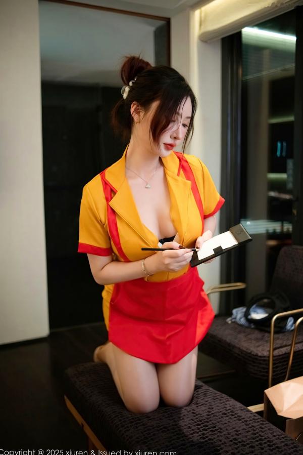 林熙蕾 林熙蕾  XiuRen秀人网-9695-蕾蕾醒了没：制服诱惑角色扮演，私房系列傲人身材，御姐女神高清写真第4张图片