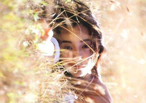 板野友美 板野友美  PB写真集_板野友美《release》_夏日海边度假风格写真_阳光下的湿身诱惑与清纯魅力第134张图片