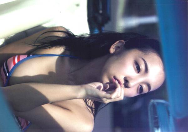 板野友美 板野友美  PB写真集_板野友美《release》_夏日海边度假风格写真_阳光下的湿身诱惑与清纯魅力第151张图片