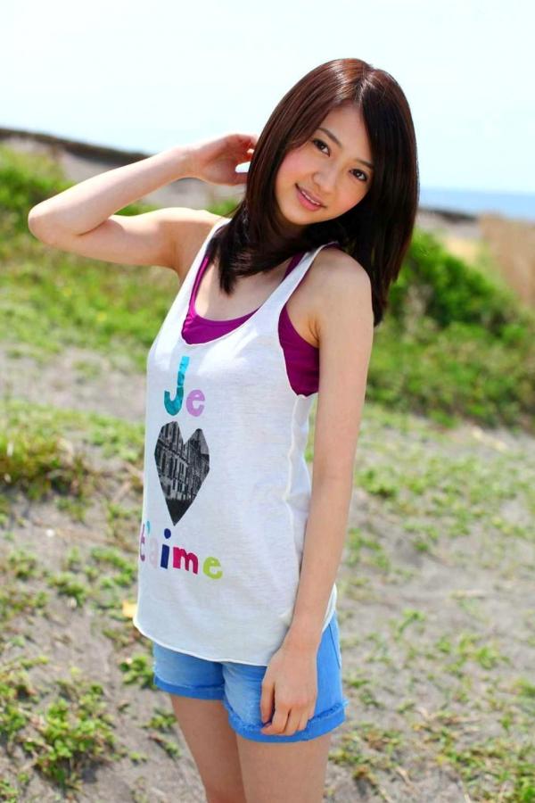 逢沢りな 逢泽莉娜  PB写真集_逢沢りな《Colorful Days》日本清纯女神，清新治愈系户外生活照第3张图片