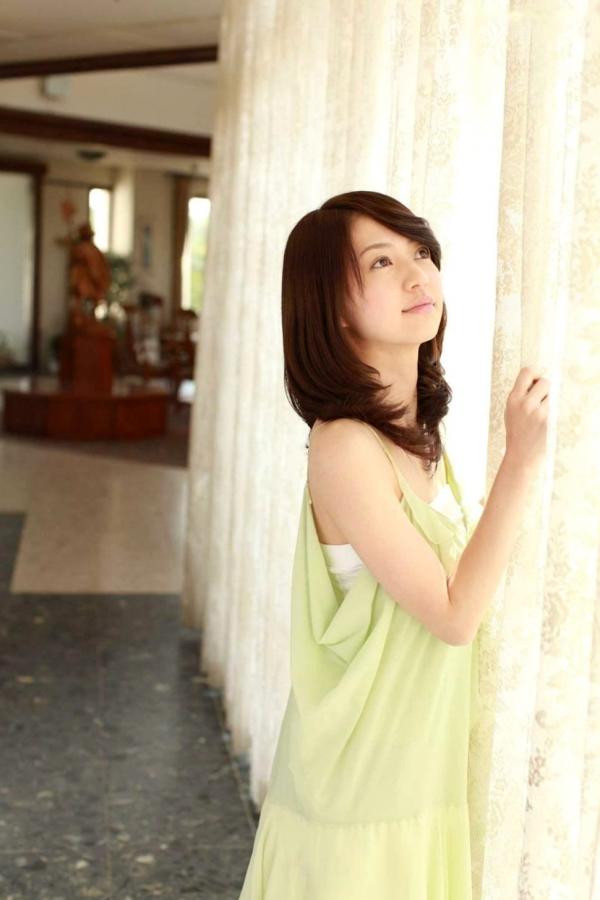 逢沢りな 逢泽莉娜  PB写真集_逢沢りな《Colorful Days》日本清纯女神，清新治愈系户外生活照第25张图片