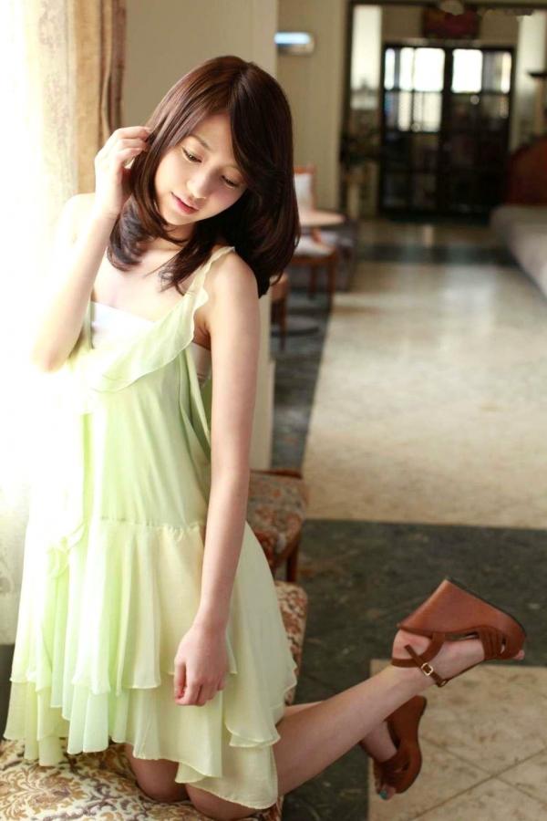 逢沢りな 逢泽莉娜  PB写真集_逢沢りな《Colorful Days》日本清纯女神，清新治愈系户外生活照第29张图片