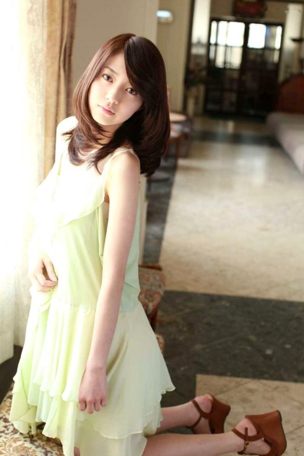 逢沢りな 逢泽莉娜  PB写真集_逢沢りな《Colorful Days》日本清纯女神，清新治愈系户外生活照第30张图片