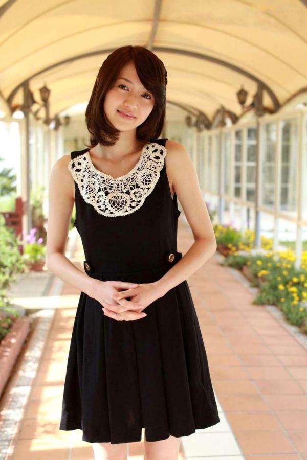 逢沢りな 逢泽莉娜  PB写真集_逢沢りな《Colorful Days》日本清纯女神，清新治愈系户外生活照第84张图片
