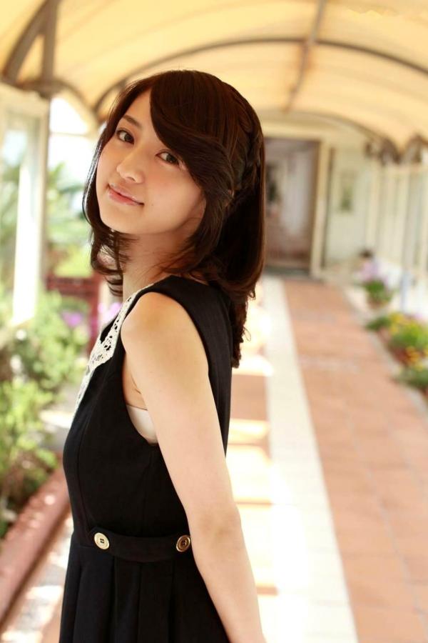 逢沢りな 逢泽莉娜  PB写真集_逢沢りな《Colorful Days》日本清纯女神，清新治愈系户外生活照第85张图片