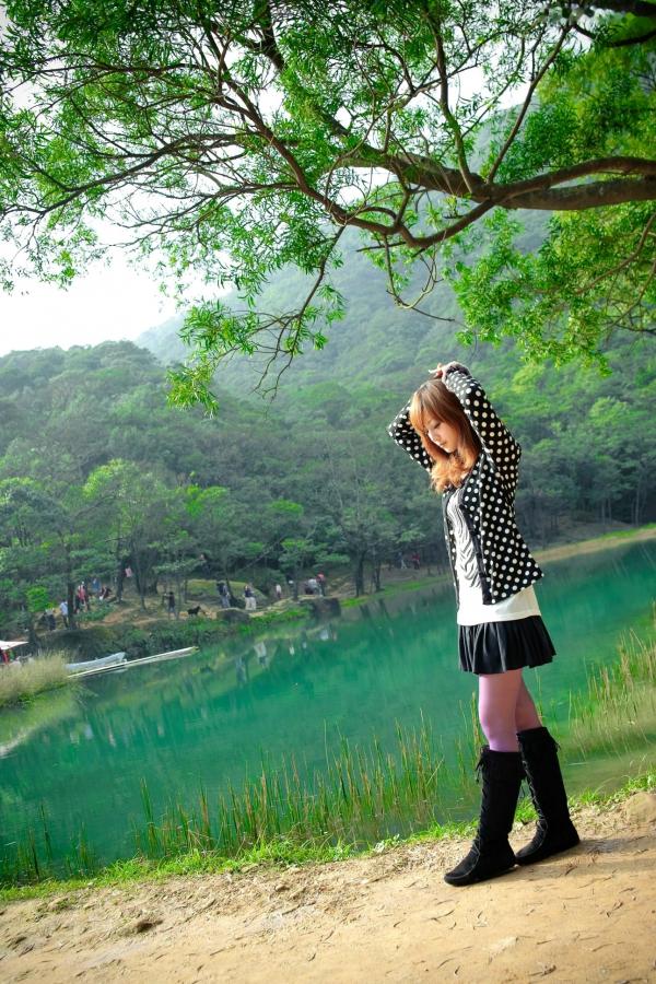 高橋みなみ 高桥南  台湾女神果子MM新山梦湖户外写真：气质清新甜美，治愈系人像摄影作品第16张图片