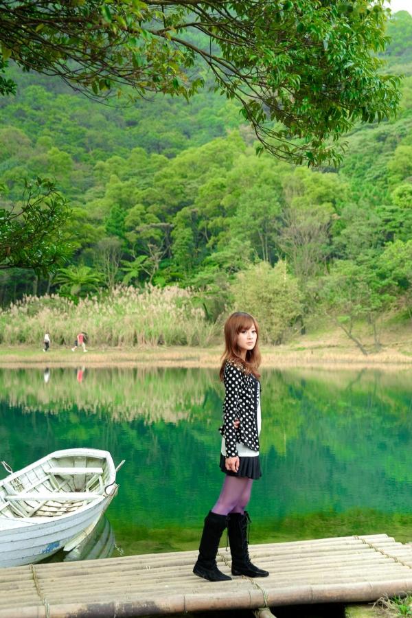 高橋みなみ 高桥南  台湾女神果子MM新山梦湖户外写真：气质清新甜美，治愈系人像摄影作品第25张图片