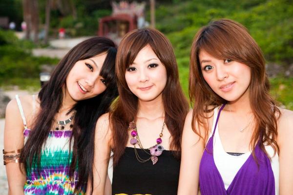 高橋みなみ 高桥南  台湾女神果子MM小琉球外拍写真，夏日度假风户外清新写实街拍，记录青春活力的美好瞬间第41张图片