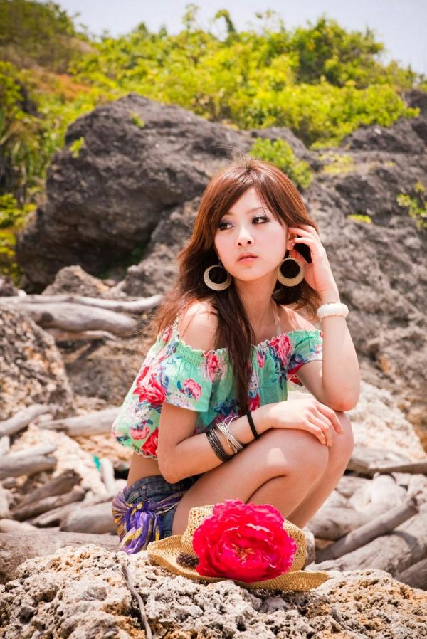 高橋みなみ 高桥南  台湾女神果子MM小琉球外拍写真，夏日度假风户外清新写实街拍，记录青春活力的美好瞬间第74张图片