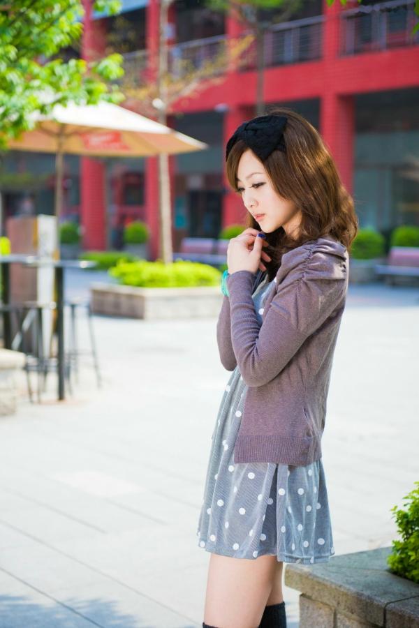 高橋みなみ 高桥南  台湾正妹_台湾美女果子MM《时装外拍》高清写真，清新甜美治愈系街拍风格第6张图片