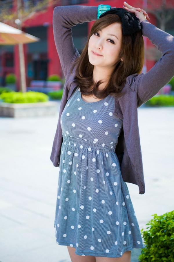 高橋みなみ 高桥南  台湾正妹_台湾美女果子MM《时装外拍》高清写真，清新甜美治愈系街拍风格第8张图片
