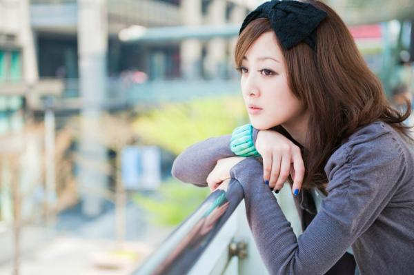 高橋みなみ 高桥南  台湾正妹_台湾美女果子MM《时装外拍》高清写真，清新甜美治愈系街拍风格第24张图片