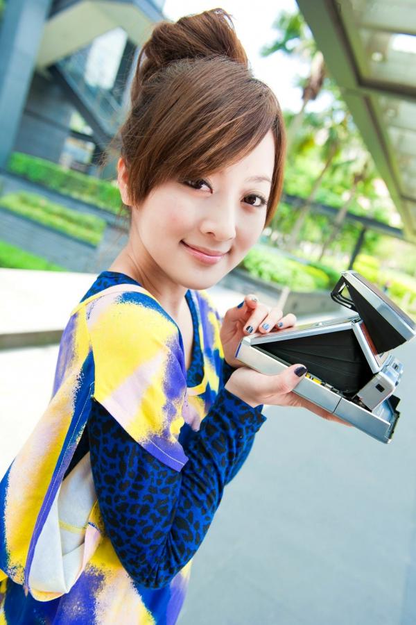 高橋みなみ 高桥南  台湾正妹_台湾美女果子MM《时装外拍》高清写真，清新甜美治愈系街拍风格第58张图片