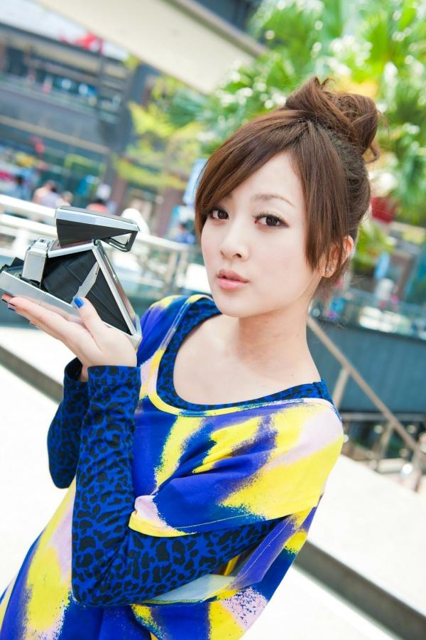 高橋みなみ 高桥南  台湾正妹_台湾美女果子MM《时装外拍》高清写真，清新甜美治愈系街拍风格第59张图片