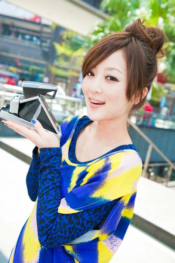 高橋みなみ 高桥南  台湾正妹_台湾美女果子MM《时装外拍》高清写真，清新甜美治愈系街拍风格第60张图片
