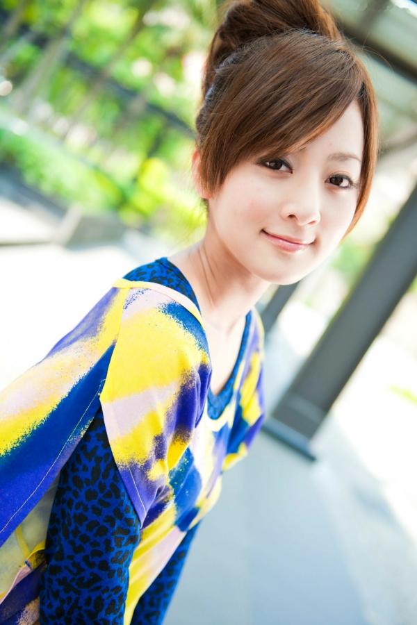 高橋みなみ 高桥南  台湾正妹_台湾美女果子MM《时装外拍》高清写真，清新甜美治愈系街拍风格第61张图片