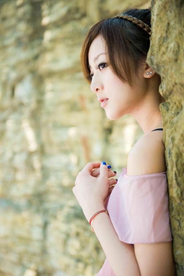 高橋みなみ 高桥南  台湾正妹_台湾美女果子MM《时装外拍》高清写真，清新甜美治愈系街拍风格第64张图片