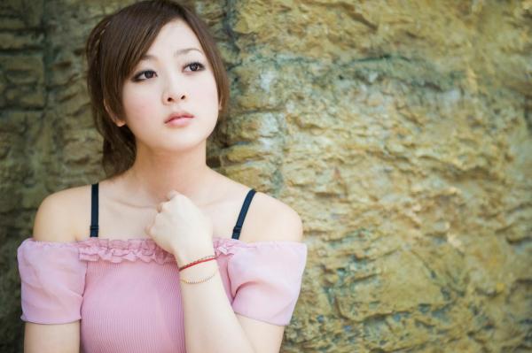 高橋みなみ 高桥南  台湾正妹_台湾美女果子MM《时装外拍》高清写真，清新甜美治愈系街拍风格第77张图片