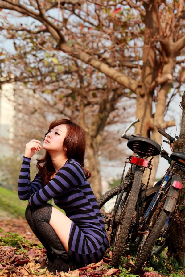 高橋みなみ 高桥南  台湾正妹果子MM《环南果菜市场外拍》写真，清新甜美风户外私房照，展现灵动治愈系气质第7张图片