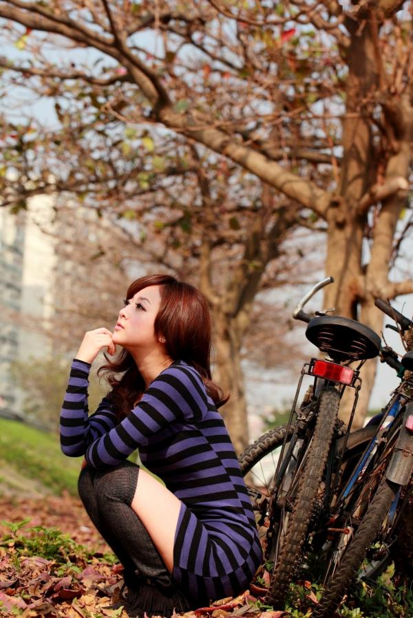 高橋みなみ 高桥南  台湾正妹果子MM《环南果菜市场外拍》写真，清新甜美风户外私房照，展现灵动治愈系气质第8张图片