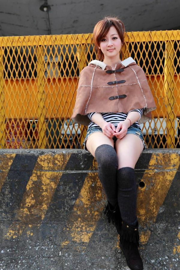 高橋みなみ 高桥南  台湾正妹果子MM《环南果菜市场外拍》写真，清新甜美风户外私房照，展现灵动治愈系气质第38张图片
