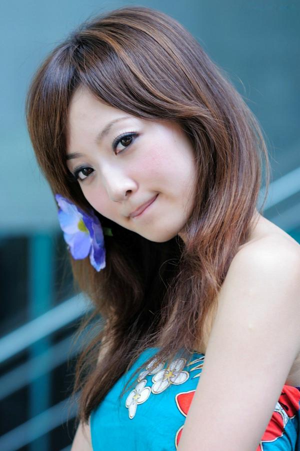高橋みなみ 高桥南  台湾网红果子MM《台大外拍》系列写真，清新自然风格校园街拍第60张图片