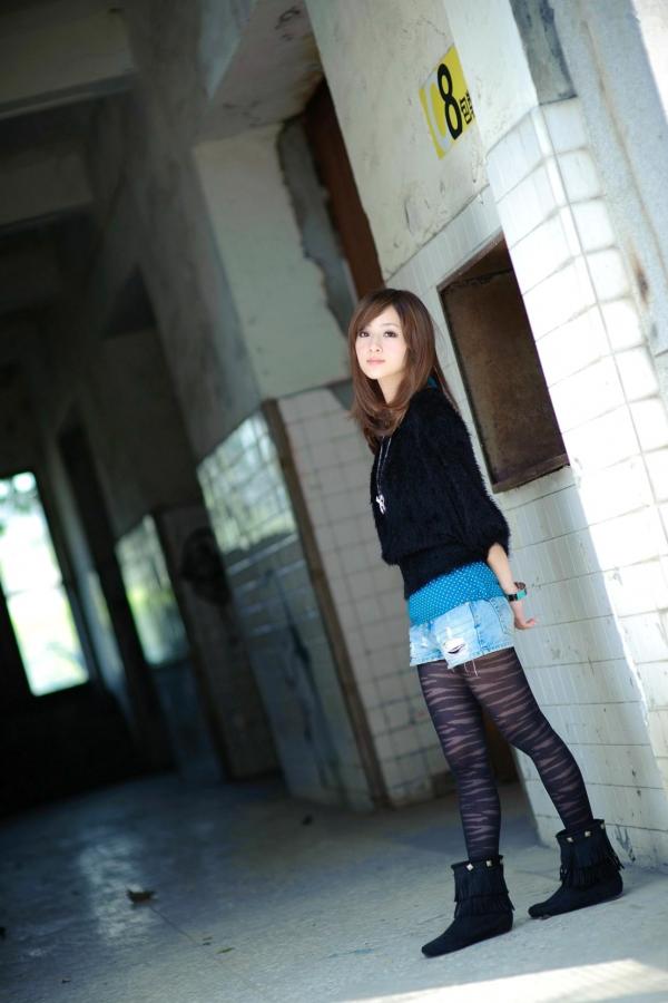 高橋みなみ 高桥南  台湾网络女神果子MM华山艺文中心与228公园外拍写真，清新甜美气质户外街拍精选集第10张图片