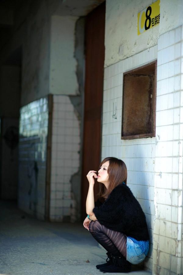 高橋みなみ 高桥南  台湾网络女神果子MM华山艺文中心与228公园外拍写真，清新甜美气质户外街拍精选集第12张图片