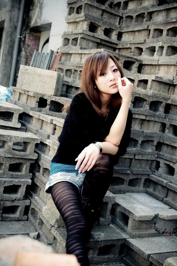 高橋みなみ 高桥南  台湾网络女神果子MM华山艺文中心与228公园外拍写真，清新甜美气质户外街拍精选集第18张图片