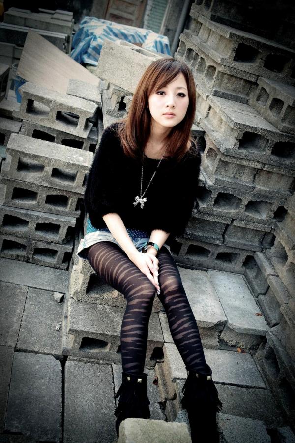高橋みなみ 高桥南  台湾网络女神果子MM华山艺文中心与228公园外拍写真，清新甜美气质户外街拍精选集第19张图片