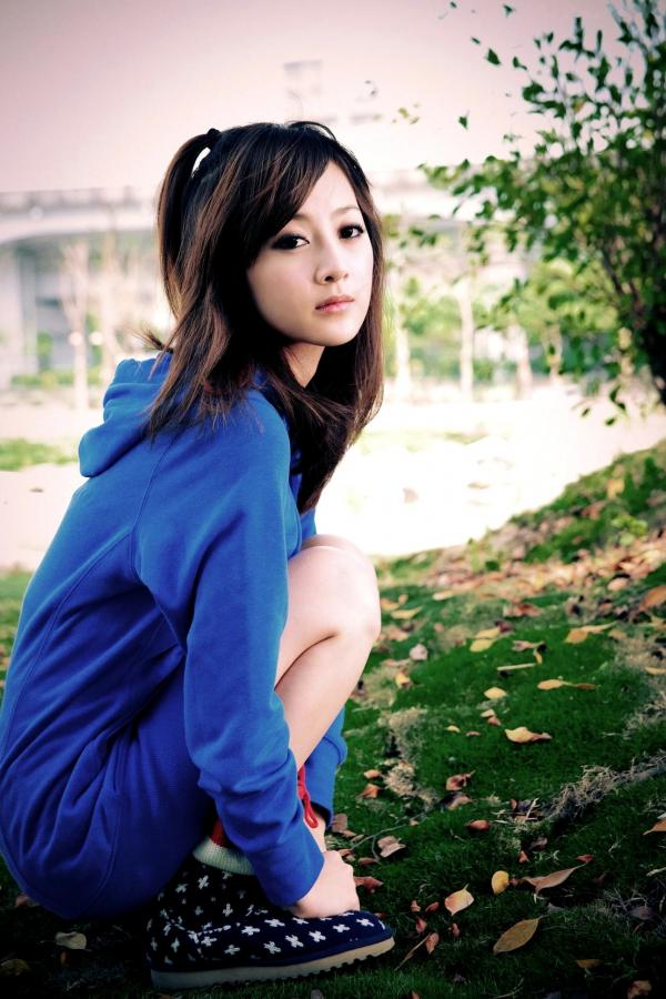 高橋みなみ 高桥南  台湾网络女神果子MM华山艺文中心与228公园外拍写真，清新甜美气质户外街拍精选集第36张图片