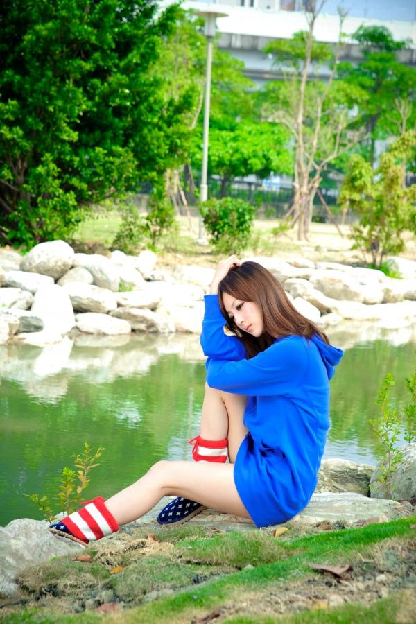 高橋みなみ 高桥南  台湾网络女神果子MM华山艺文中心与228公园外拍写真，清新甜美气质户外街拍精选集第40张图片