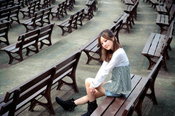 高橋みなみ 高桥南  台湾网络女神果子MM华山艺文中心与228公园外拍写真，清新甜美气质户外街拍精选集第54张图片