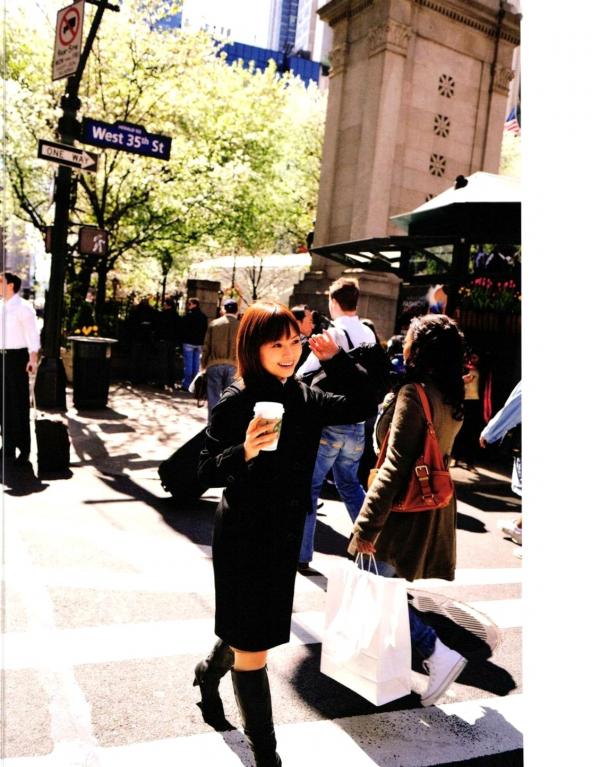 安倍なつみ 安倍夏美  安倍夏美《Subway》写真集：优雅气质女神居家私服与街拍魅力大赏第64张图片
