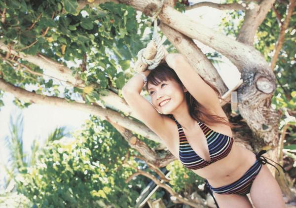 安倍なつみ 安倍夏美  安倍なつみ PB写真集《Alo-Hello!》：清纯甜美夏日度假风，治愈系女神私房写真高清合集第72张图片