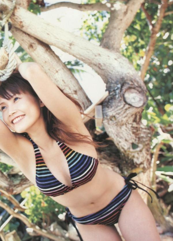安倍なつみ 安倍夏美  安倍なつみ PB写真集《Alo-Hello!》：清纯甜美夏日度假风，治愈系女神私房写真高清合集第73张图片