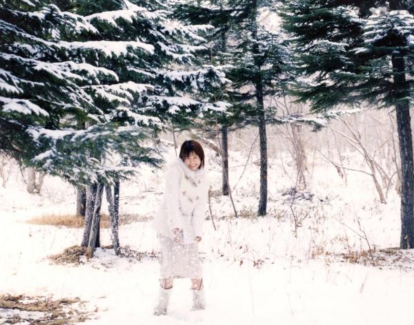 安倍なつみ 安倍夏美  PB写真集_安倍夏美《出逢い》雪景与海边辽阔唯美画报，清纯治愈系个人影像（79P）第36张图片