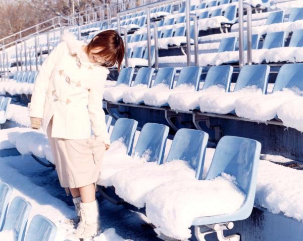 安倍なつみ 安倍夏美  PB写真集_安倍夏美《出逢い》雪景与海边辽阔唯美画报，清纯治愈系个人影像（79P）第41张图片