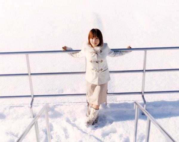 安倍なつみ 安倍夏美  PB写真集_安倍夏美《出逢い》雪景与海边辽阔唯美画报，清纯治愈系个人影像（79P）第42张图片